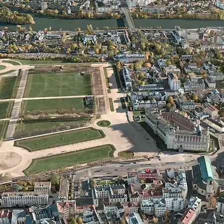 Cosy Vue Sur Le Chateau- Gare Rer A A 1 Min Apartamento *