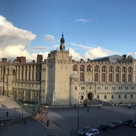 Apartment Cosy Vue Sur Le Chateau- Gare Rer A A 1 Min *